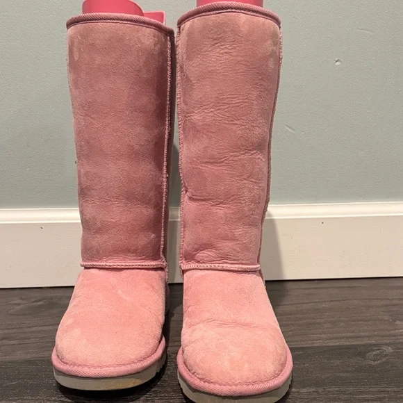UGG Pink Suede Boots - Picture 3 of 8